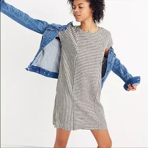 Stripe-Play Button-Back Dress EUCD